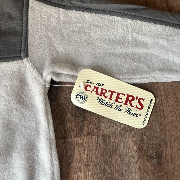 Boys Carter’s Fleece Top NWT - Picture 4 of 6